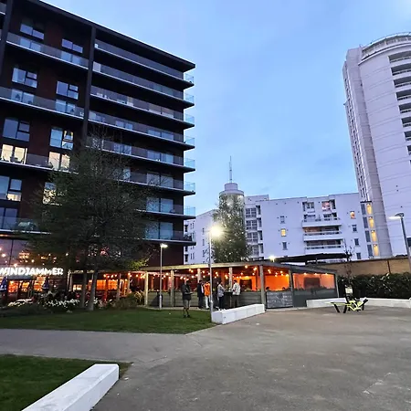 Lovely 1 Bedroom 10 Min Walk From Excel *