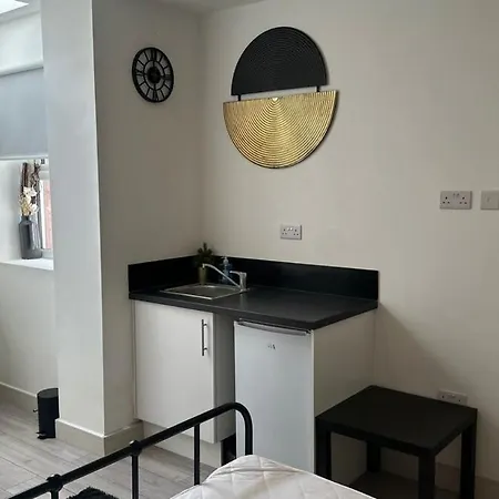 Brigstock Apartment Thornton Heath