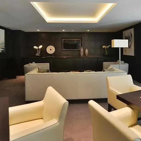 Goodman's Field - Skyline Apartment London