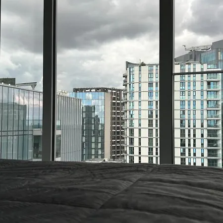 Goodman's Field - Skyline