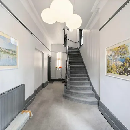 Belsize Park Apartment
