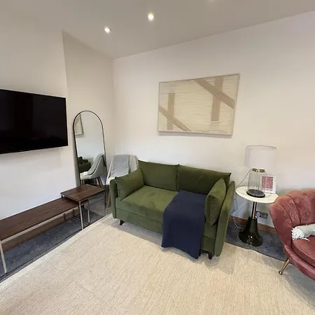 Estatesmen Mount Street Mayfair Flat *