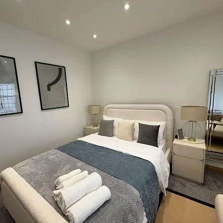 Estatesmen Mount Street Mayfair Flat *