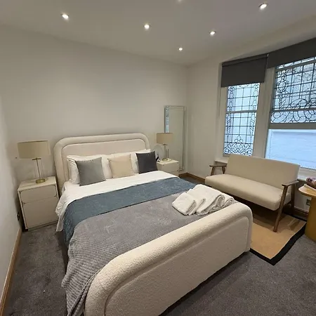 Estatesmen Mount Street Mayfair Flat