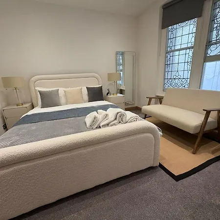 Estatesmen Mount Street Mayfair Flat Apartment *