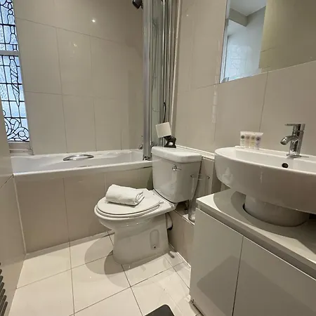 Estatesmen Mount Street Mayfair Flat * London
