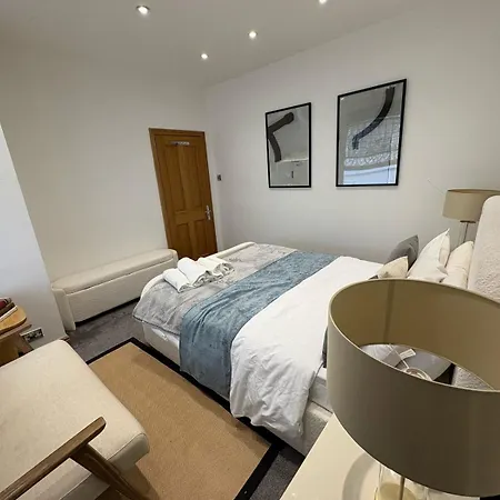 Estatesmen Mount Street Mayfair Flat Apartment London