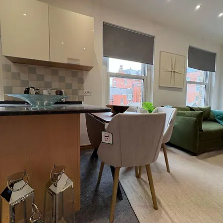 Estatesmen Mount Street Mayfair Flat *