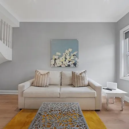 New Loft Style 2 Bed Maida Vale Sleeps 6 People Apartment