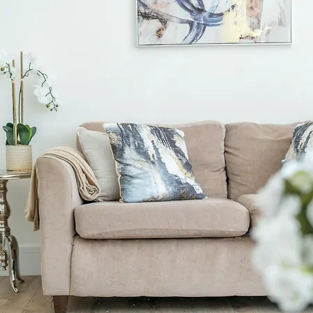 Queensway Dream, Hyde Park *