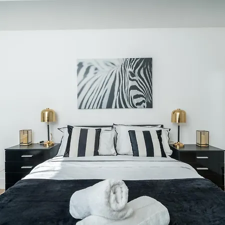 Queensway Dream, Hyde Park Lejlighed