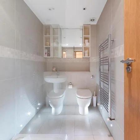 Delux Queens Park 1 Bed Sleeps 4 Ppl Second Floor