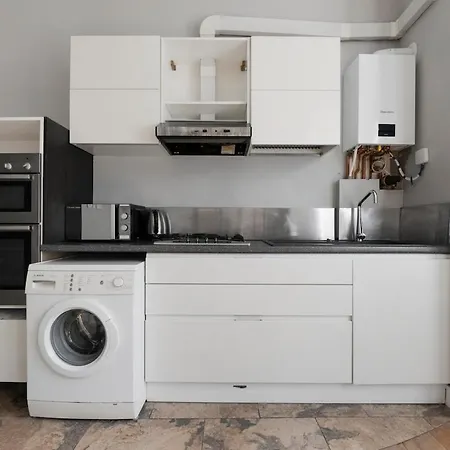 Apartment Queens Park 1 Bed Sleeps 4 Ppl Ground Floor