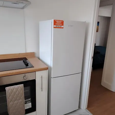 Newly Refurbished Flat By Euston * Londres