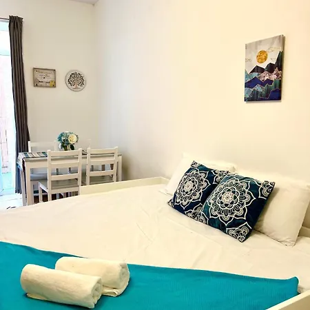 Specious Flat In A Good Location * Londen