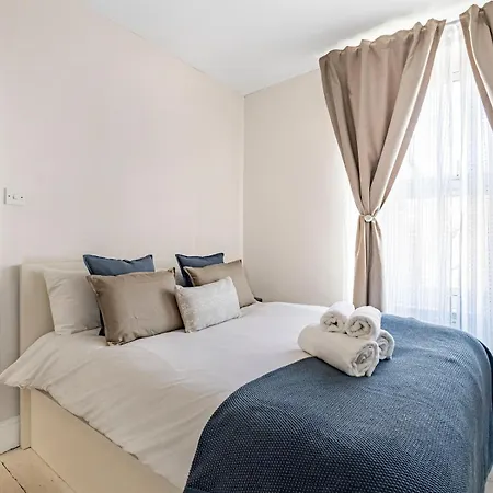 Pass The Keys The Loft - Beautiful Flat In Chelsea