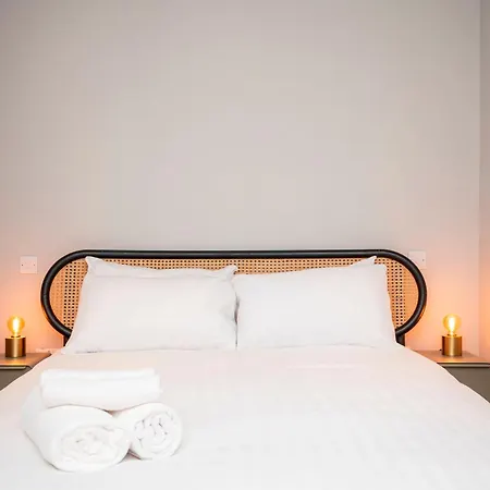 Pass The Keys Luxury Stylish Duplex With Private Garden * Londres