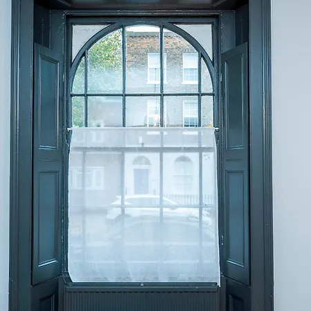 Pass The Keys Luxury Stylish Duplex With Private Garden Apartamento Londres
