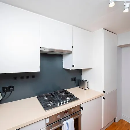 Apartamento Pass The Keys Luxury Stylish Duplex With Private Garden