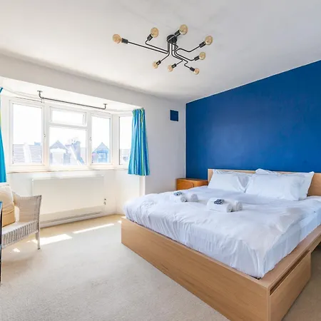 Apartamento Pass The Keys Cozy 4-bed With Garden In Trendy Stoke Newington Londres