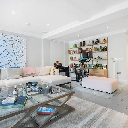 The Grand Camden Garden 4br Holiday home