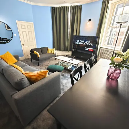 Apartment Luxury 4-bedroom In Oxford Street London