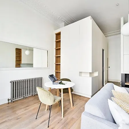 Luxurious Notting Hill Apartment London