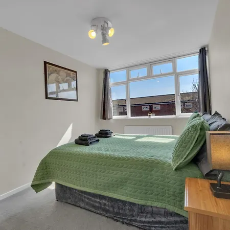 公寓 Spacious 9-Person Stay With Free Parking In London 伦敦