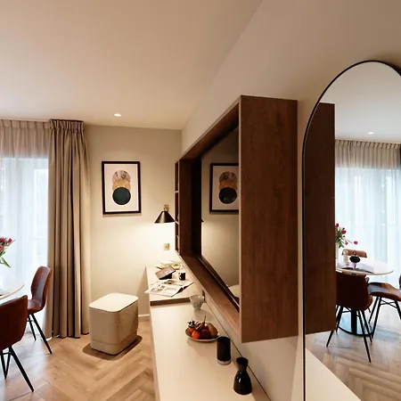 Notting Hill Hyde Park Studios By D'Montrio * Londen