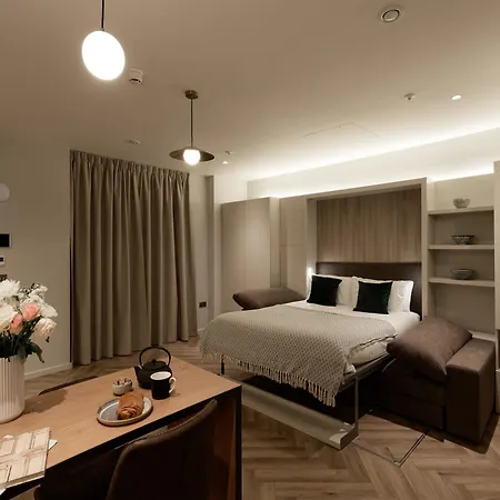 Notting Hill Hyde Park Studios By D'Montrio *