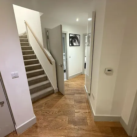 Clerkenwell Spacious Flat Apartment London