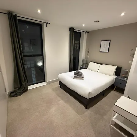 Clerkenwell Spacious Flat *