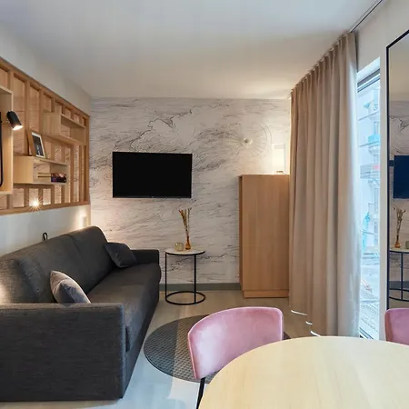 Hotel Adagio East London