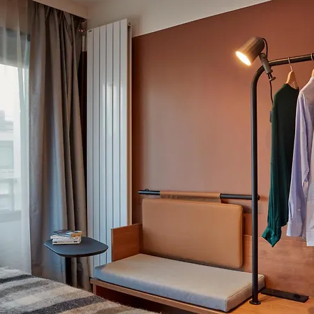 Adagio East Hotel 4*