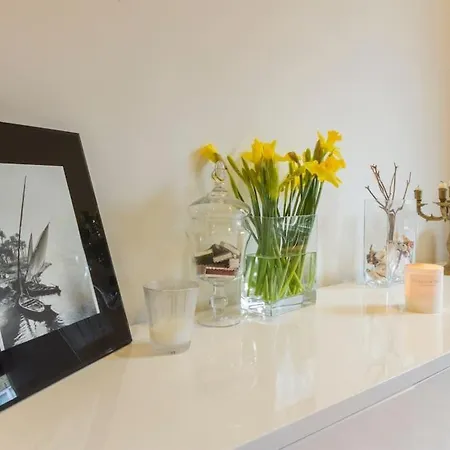 A Stylish Victorian In West * London