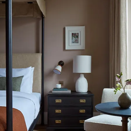 K+k George Kensington Hotel