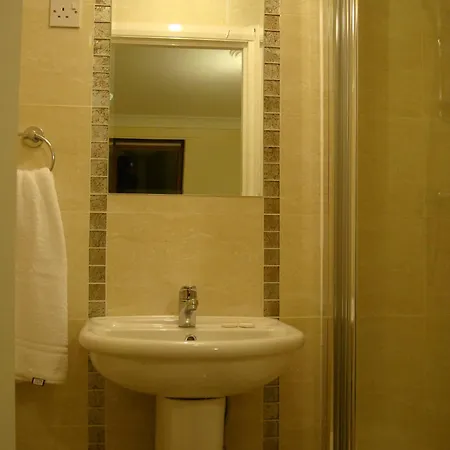 Pearl Hotel