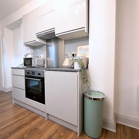 Apartment Fully Refurbed 2025 1 Minute To Old Street Station London