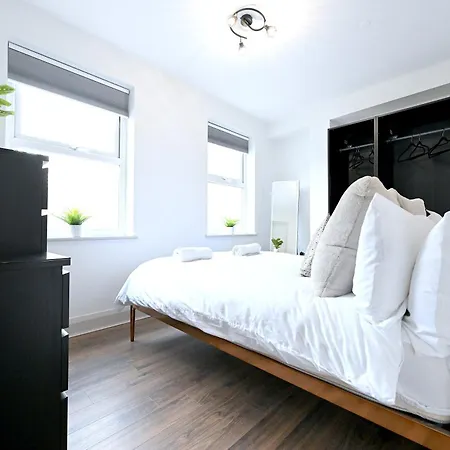 Fully Refurbed 2025 1 Minute To Old Street Station London