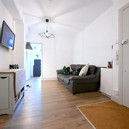 Fully Refurbed 2025 1 Minute To Old Street Station London