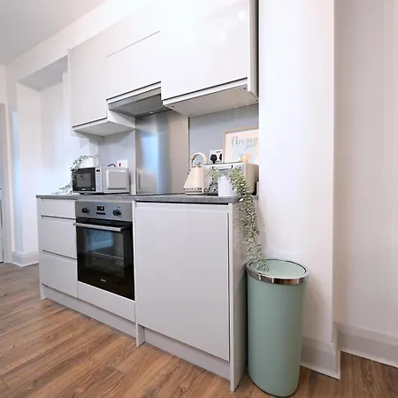 Fully Refurbed 2025 1 Minute To Old Street Station Apartment
