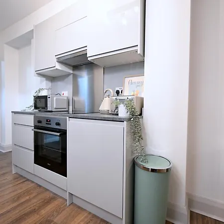 Apartment Fully Refurbed 2025 1 Minute To Old Street Station London