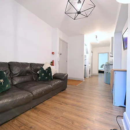 Apartment Fully Refurbed 2025 1 Minute To Old Street Station