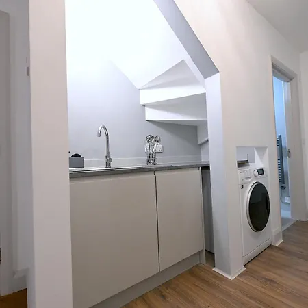 Fully Refurbed 2025 1 Minute To Old Street Station Apartment *