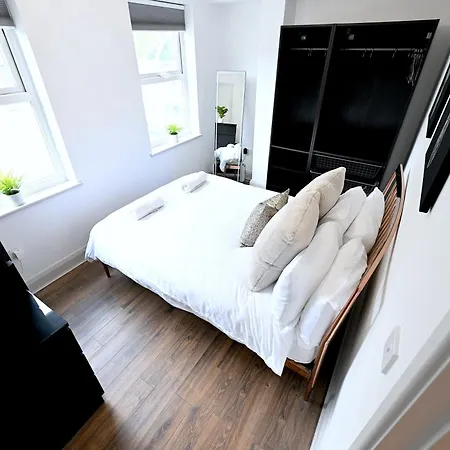 Apartment Fully Refurbed 2025 1 Minute To Old Street Station *