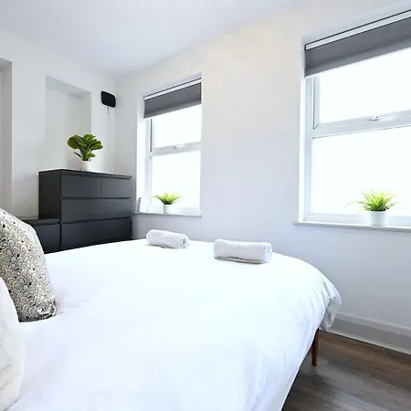 Apartment Fully Refurbed 2025 1 Minute To Old Street Station *