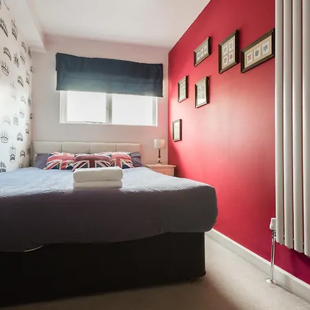 Apartment Second Nest Hampton Street