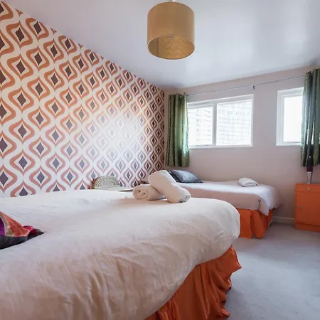 Apartment Second Nest Hampton Street London