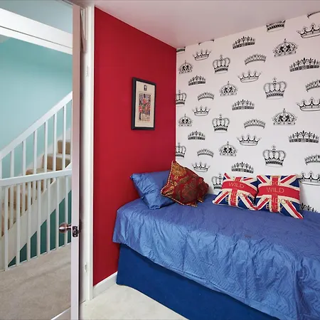 Second Nest Hampton Street * London