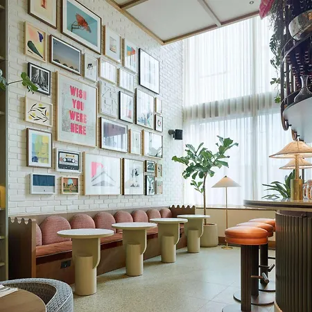 Tribe Canary Wharf Hotel 4*